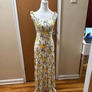 Forever 21 White and Yellow Sleeveless Maxi Gown